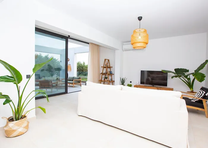 Laura Holiday home Afantou