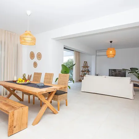 Laura Casa de Férias Afantou