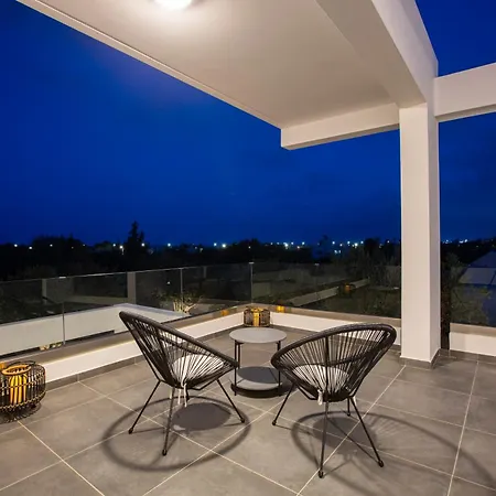 Laura Casa de Férias *