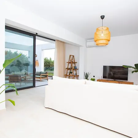 Laura Сasa de vacaciones Afantou